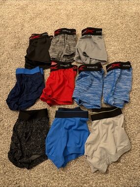 Hanes Boys Xtreme Boxer Briefs and AIRism boxer briefs bundle Small